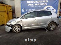 03C103925J Couvercle Moteur pour VOLKSWAGEN GOLF PLUS V (5M1) Highline 2 438523