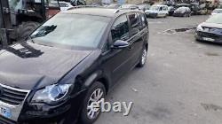 Autoradio d'origine VOLKSWAGEN TOURAN 1 PHASE 2 2.0 TDI 16V TURBO /R88118526